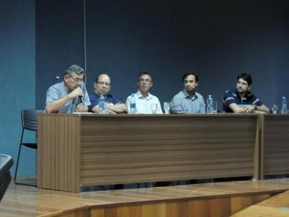  5 pessoas